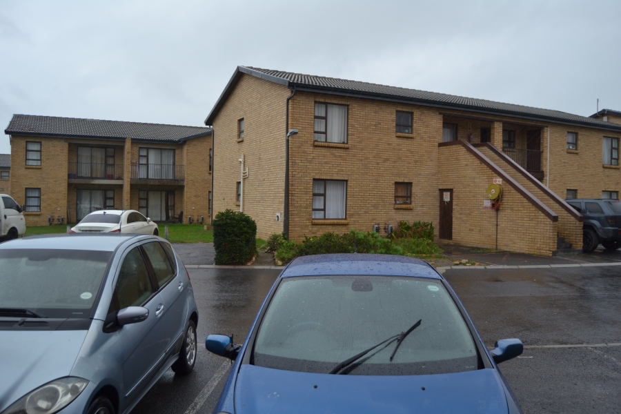 2 Bedroom Property for Sale in Fairview Golf Estate Western Cape